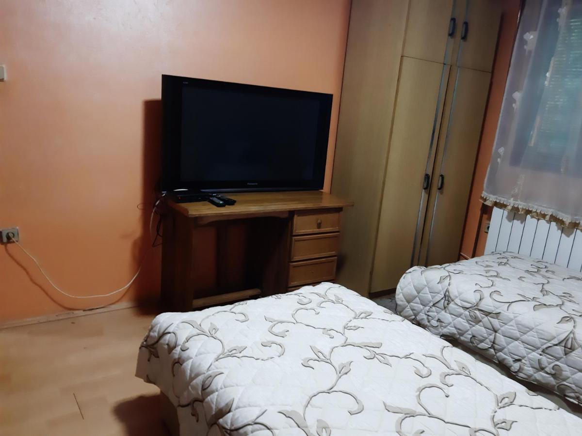 Vila Mir Pirot Buitenkant foto
