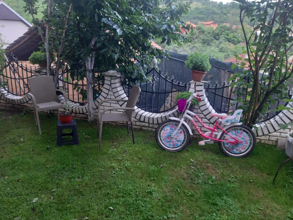 Vila Mir Pirot Buitenkant foto